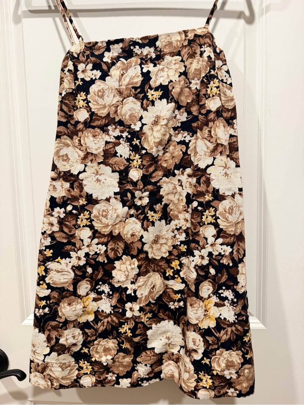 Abercrombie & Fitch Black Floral A-Line Skort with Brown and Cream Roses